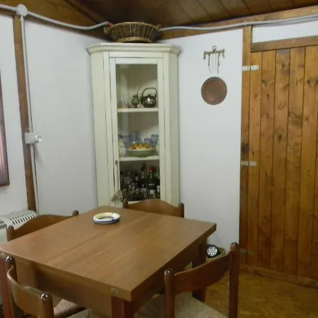 Bungalow In Campeggio Кемпинг Карпенья